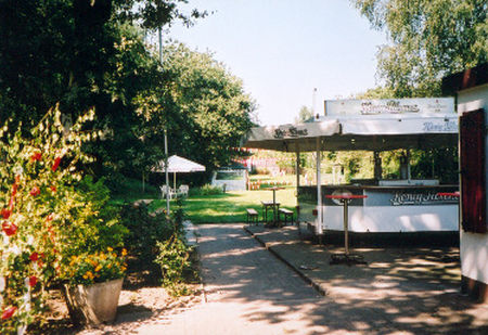 Bild von der Außenanlage von damals